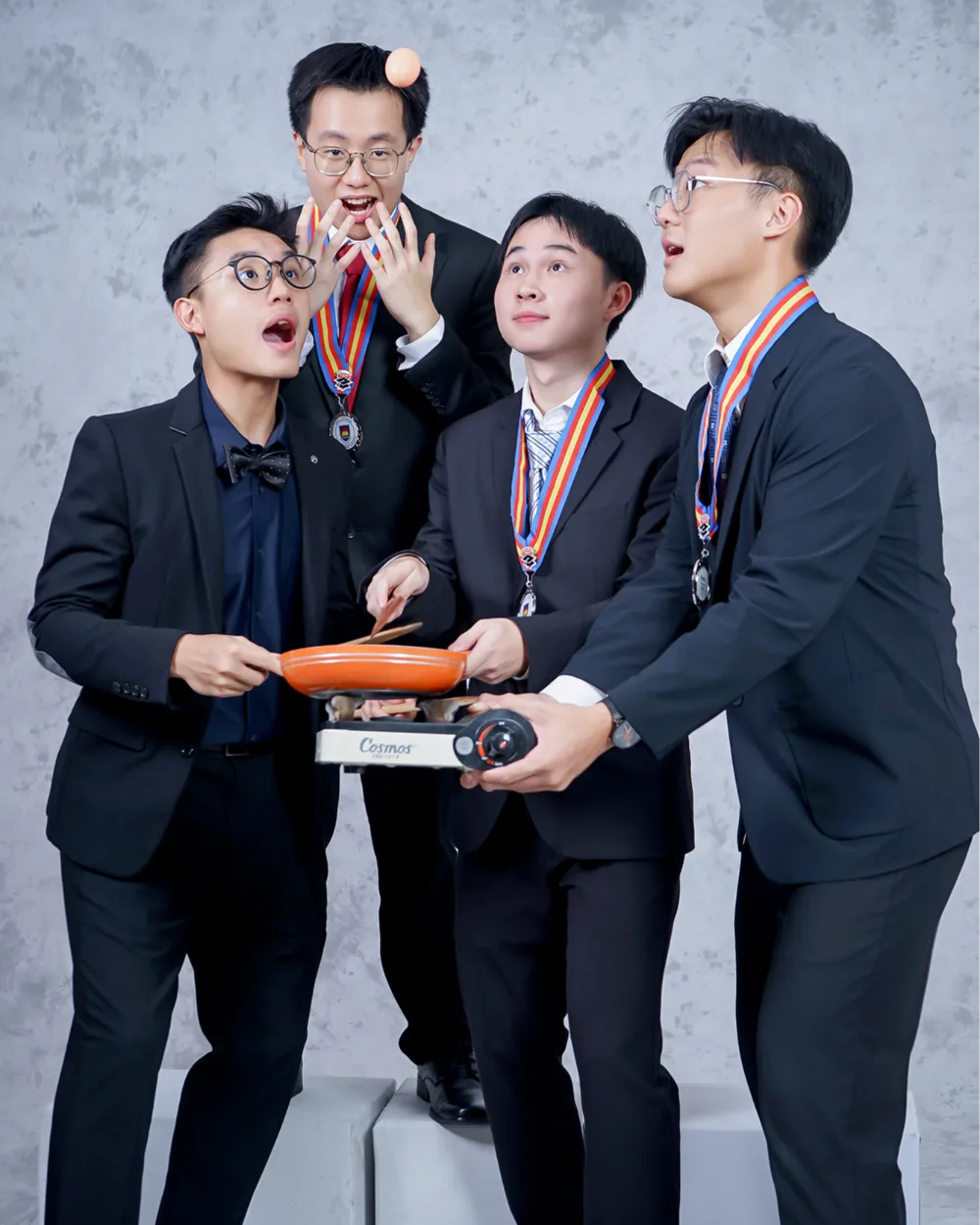 Abadikan Momen Seru dengan Gaya Kalian Sendiri
